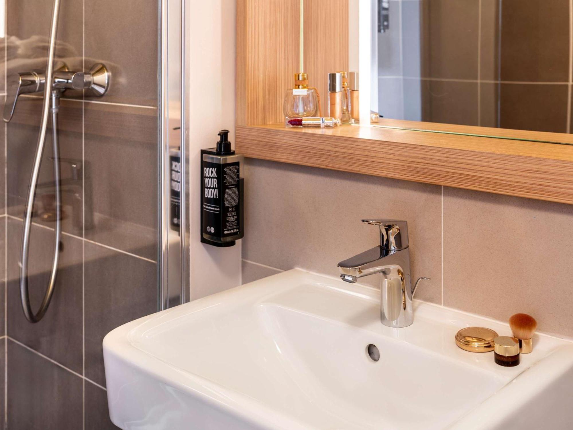 Ibis Styles Prevessin Geneve Aeroport Hotel Luaran gambar